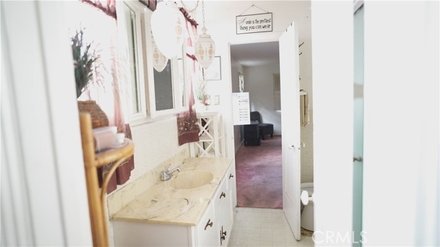 214 E 92nd, Los Angeles CA: https://media.crmls.org/medias/5f30f25f-3184-4032-bea6-3c209f883b2a.jpg