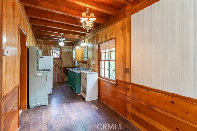 Detail Gallery Image 15 of 30 For 26370 Alpine Lane, Twin Peaks,  CA 92391 - 2 Beds | 1 Baths