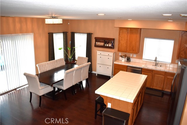 Detail Gallery Image 10 of 59 For 1405 Jantzen Ave, Atwater,  CA 95301 - 4 Beds | 2 Baths