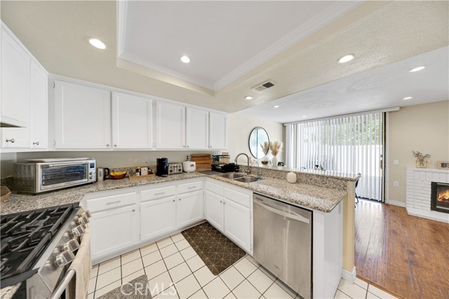 22915 Colombard Lane, Diamond Bar CA: https://media.crmls.org/medias/5f333769-fcea-487f-86de-290183d5ef54.jpg