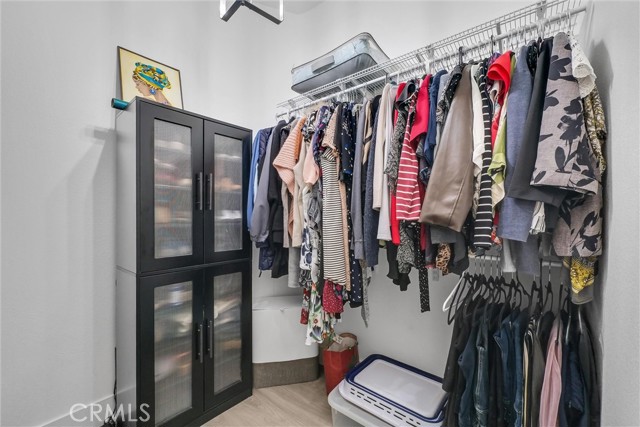 Image 24 of 49 For 2120 Fairview