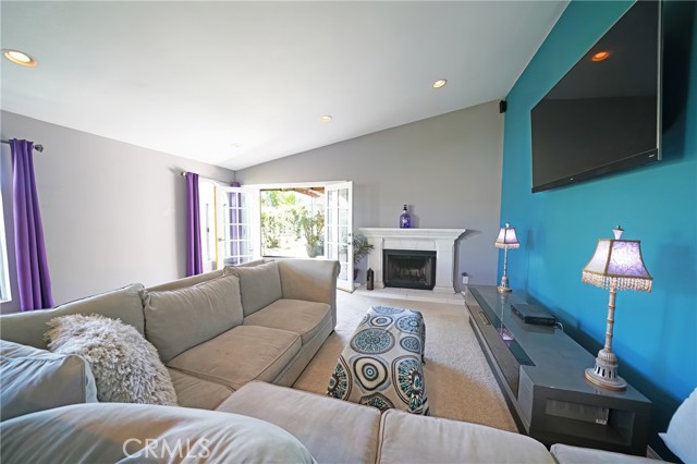 Image 15 of 38 For 27768 Crookshank Drive