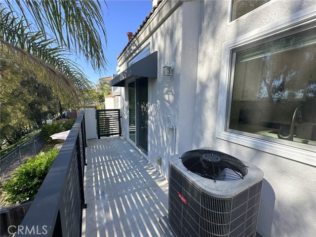 28297 Via Luis, Laguna Niguel CA: https://media.crmls.org/medias/5f37407d-b06d-45c6-a1fc-4e6e95b46e5c.jpg