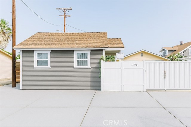 Detail Gallery Image 7 of 26 For 117 E Sycamore St, Anaheim,  CA 92805 - 6 Beds | 2 Baths
