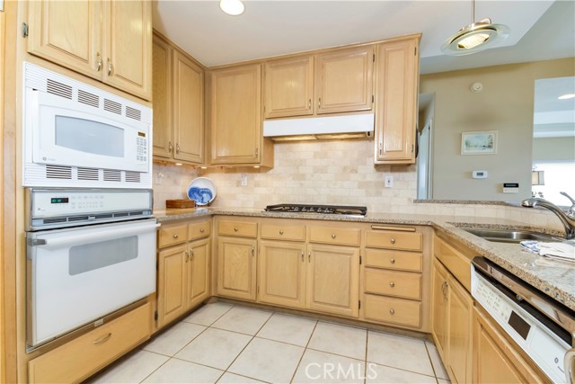 106 Tennis Villas Drive, Dana Point CA: https://media.crmls.org/medias/5f3900cf-2d6d-43eb-8b97-e768fc0e2dda.jpg