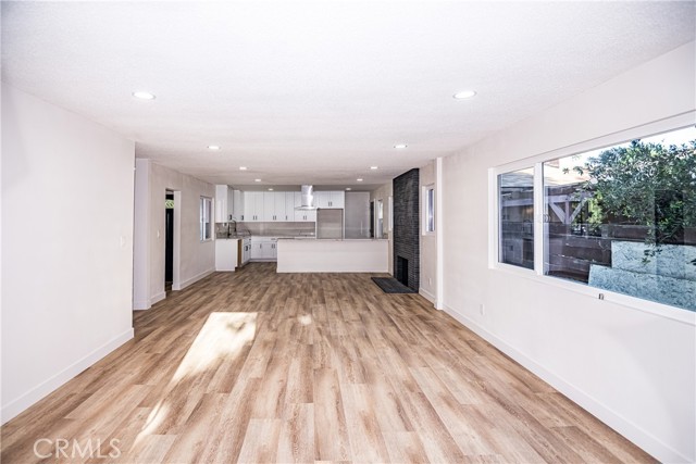 2983 N Alameda Avenue, San Bernardino CA: https://media.crmls.org/medias/5f3ac031-f389-4749-a8d2-9aaa0a6f93db.jpg