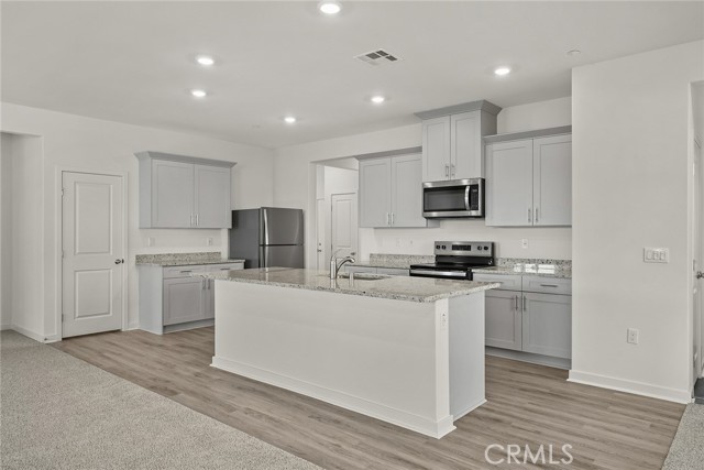 845 Longhorn Drive, San Jacinto CA: https://media.crmls.org/medias/5f3c39fa-d2de-43da-bbd4-c46448391a81.jpg
