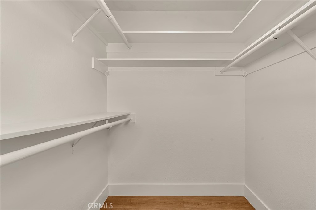 https://media.crmls.org/medias/5f3c6b4d-4d26-4fd7-a2e1-ee8e30fffc32.jpg?preset=X-Large