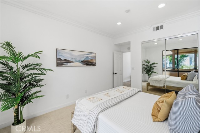 727 Esplanade, Redondo Beach, California 90277, 2 Bedrooms Bedrooms, 0 ,2 BathroomsBathrooms,Residential,For Sale,Esplanade,0,SB26097055