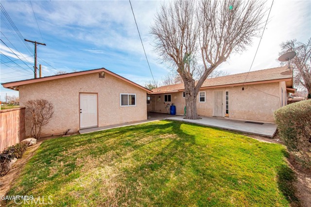 Detail Gallery Image 22 of 35 For 2149 E Avenue Q1, Palmdale,  CA 93550 - 3 Beds | 2 Baths