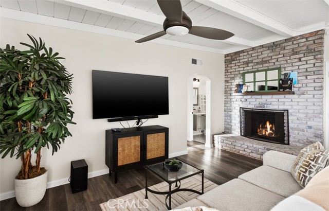 Detail Gallery Image 14 of 46 For 284 Chiquita, Laguna Beach,  CA 92651 - 4 Beds | 2/2 Baths