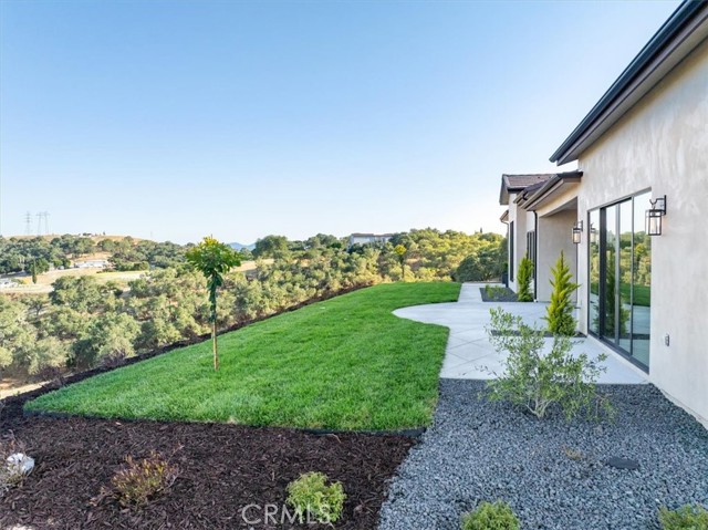 1755 Burnt Rock Way, Templeton CA: https://media.crmls.org/medias/5f3d70d2-dc90-431d-8173-fe1dd2f989f4.jpg
