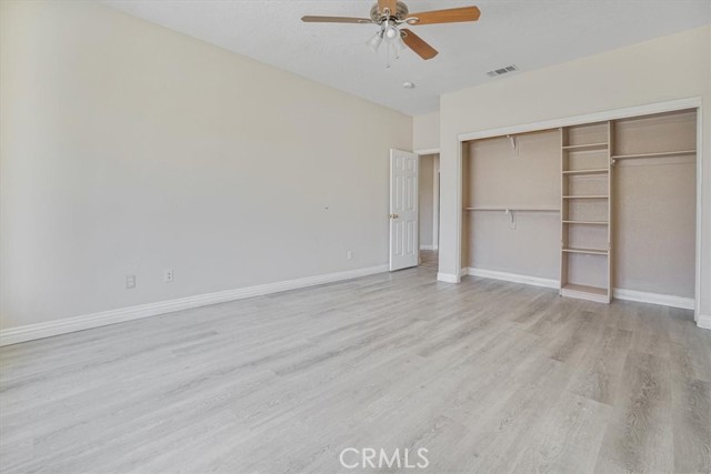 12771 Elm Street, Oak Hills CA: https://media.crmls.org/medias/5f3dcd8d-c3e7-4af6-994d-adaf00e5822c.jpg