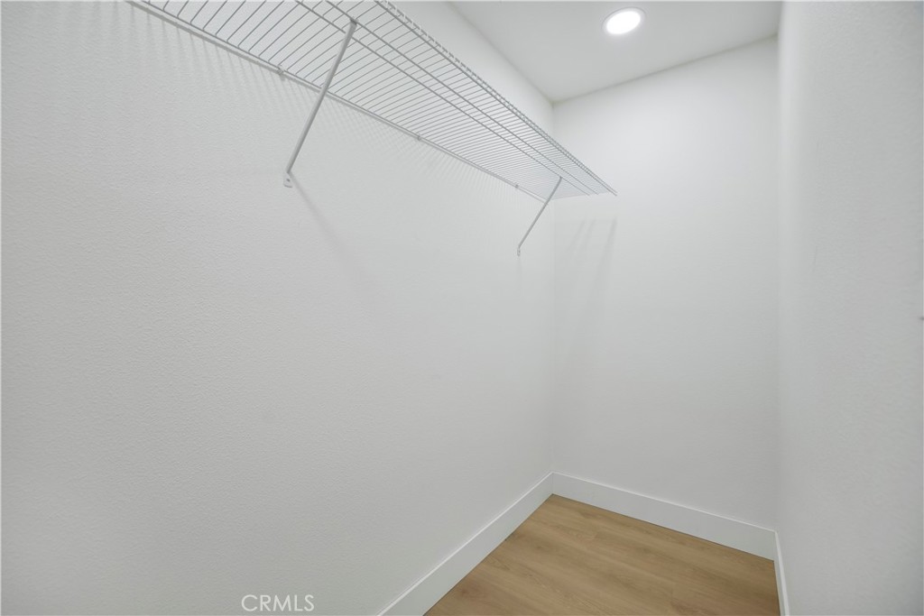 https://media.crmls.org/medias/5f3dd823-4797-4af0-b874-1a637432c4ca.jpg?preset=X-Large