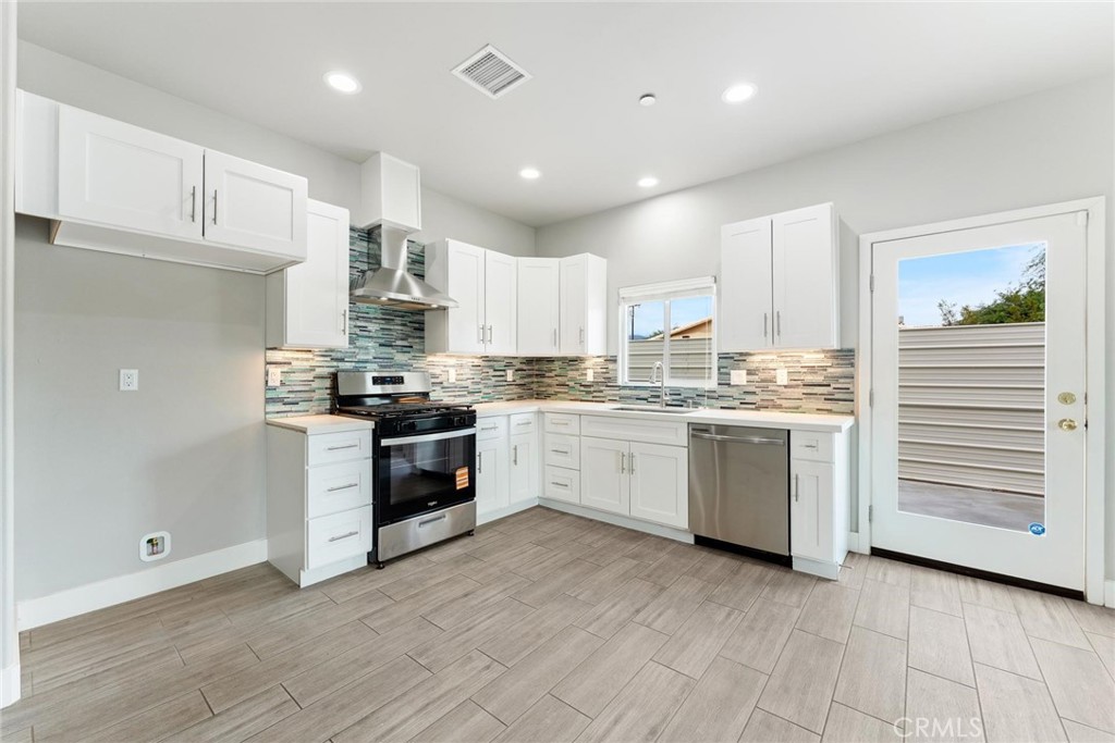 MLS #SR25258854 image #7