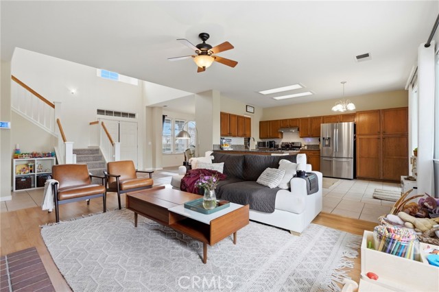 Detail Gallery Image 12 of 56 For 903 W Sandstone Ct, Hanford,  CA 93230 - 4 Beds | 3 Baths