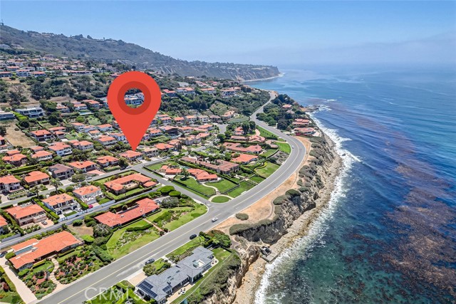 556 Via Media, Palos Verdes Estates CA: https://media.crmls.org/medias/5f3ea720-03a3-4d5a-b403-d20f4ba2736e.jpg
