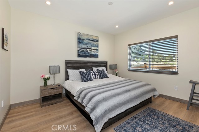1215 Valley View Drive, Big Bear City CA: https://media.crmls.org/medias/5f3f025f-e945-4c58-ac47-299640f7b912.jpg