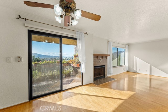 Detail Gallery Image 9 of 69 For 921 Highline Rd, Glendale,  CA 91205 - 3 Beds | 2/1 Baths