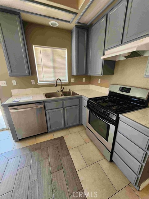 Detail Gallery Image 16 of 29 For 40162 Ravenwood Dr, Murrieta,  CA 92562 - 3 Beds | 2 Baths