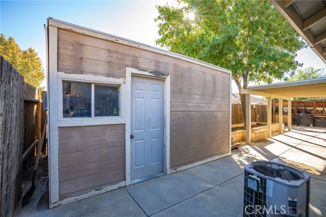 Detail Gallery Image 33 of 40 For 2110 Laurelwood Ct, Rosamond,  CA 93560 - 4 Beds | 2 Baths