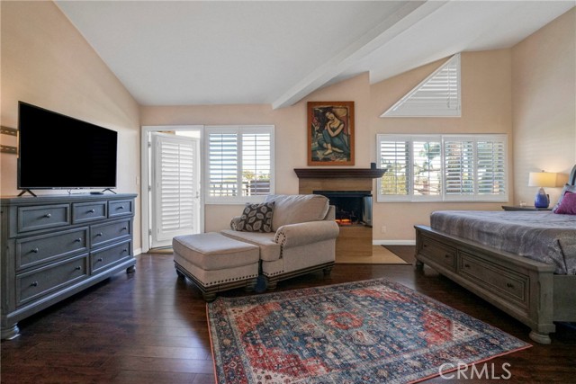 18730 Hatteras Street, Tarzana CA: https://media.crmls.org/medias/5f405533-b4b4-406a-a134-49505bc13ba6.jpg