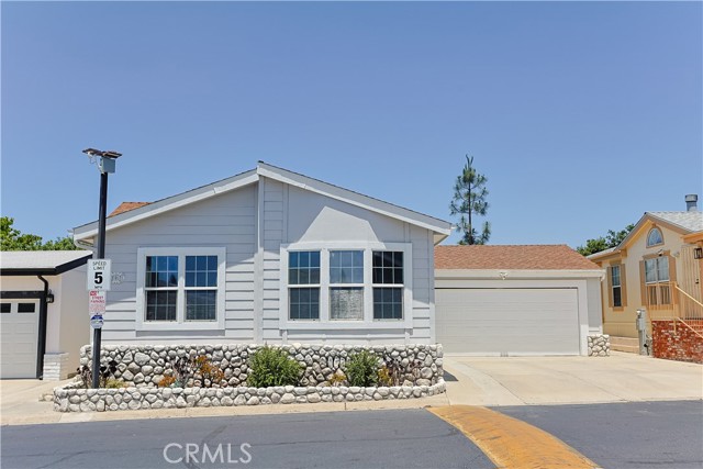 Front Image Thumbnail for CRPW26123529