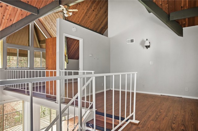 Detail Gallery Image 12 of 26 For 966 Willow Creek Rd #9,  Lake Arrowhead,  CA 92352 - 3 Beds | 2/1 Baths