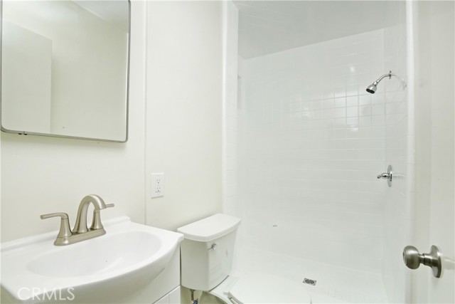 Detail Gallery Image 10 of 38 For 8620 Lubec St, Downey,  CA 90240 - 3 Beds | 2 Baths