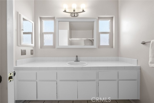 Detail Gallery Image 13 of 33 For 1555 Northrim Ct #283,  San Diego,  CA 92111 - 1 Beds | 1 Baths