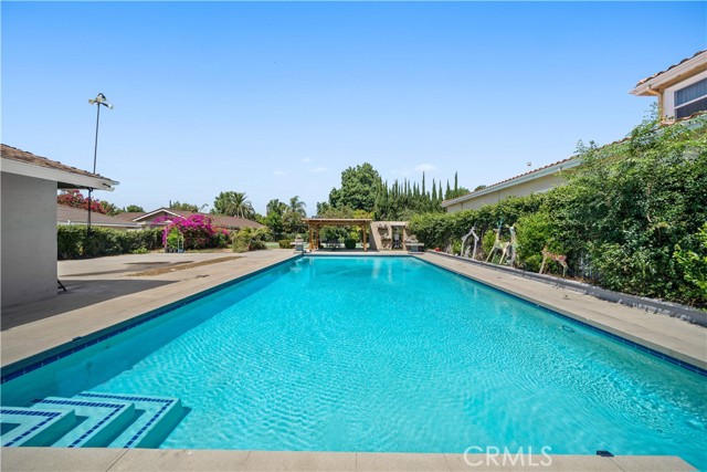 1025 S 2nd Avenue, Arcadia CA: https://media.crmls.org/medias/5f421eaf-aa40-48f4-b57b-5d311defa9c7.jpg