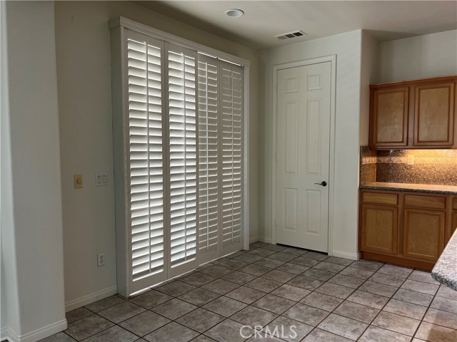 1483 Midnight Sun Drive, Beaumont CA: https://media.crmls.org/medias/5f4260b5-b135-4d98-853b-0c4a131ce35a.jpg