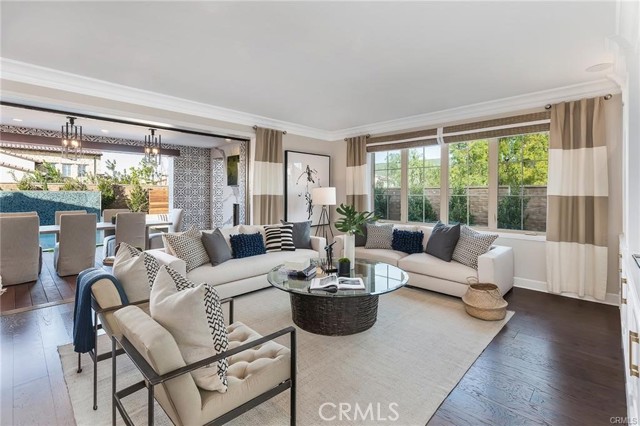 77 Sunset Cove, Irvine CA: https://media.crmls.org/medias/5f42c2c9-71a1-4cbf-a551-8817c3eba756.jpg