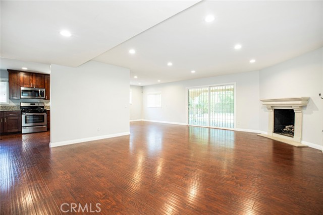 12922 Strathern Street, North Hollywood CA: https://media.crmls.org/medias/5f4304d8-22a2-4b2b-bbe1-66cc525252df.jpg