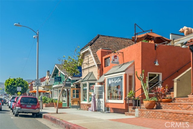 Detail Gallery Image 45 of 48 For 365 Heather Pl, Laguna Beach,  CA 92651 - 5 Beds | 4 Baths