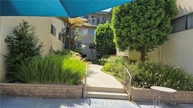 5400 Lindley Avenue, Encino CA: https://media.crmls.org/medias/5f4343de-0b37-497b-8bc7-217c93d374b7.jpg