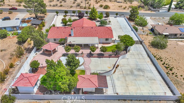 Detail Gallery Image 4 of 64 For 16158 Rimrock Rd, Apple Valley,  CA 92307 - 4 Beds | 2/1 Baths