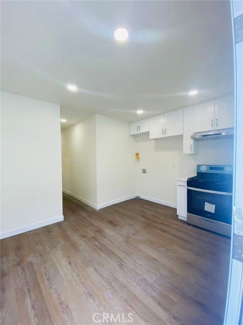 Detail Gallery Image 6 of 13 For 920 W Olive Ave #1,  Monrovia,  CA 91016 - 2 Beds | 1 Baths