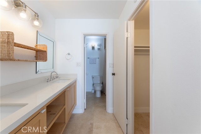 1750 E Ocean Boulevard, Long Beach CA: https://media.crmls.org/medias/5f44937e-ba4a-49d6-a312-f174ab34c883.jpg
