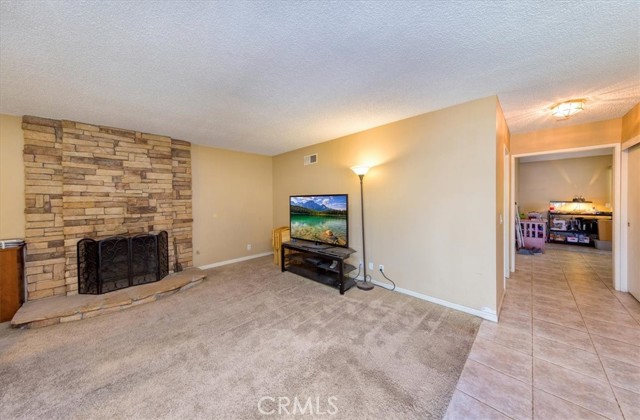 5709 Holly Ridge Drive, Camarillo CA: https://media.crmls.org/medias/5f44ad5b-f799-4048-a055-7a48ae7b53b3.jpg