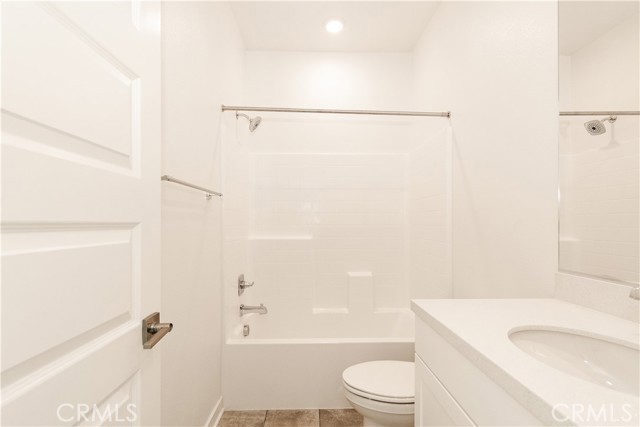 Detail Gallery Image 32 of 34 For 3962 Lavine Way #111,  Corona,  CA 92883 - 3 Beds | 2/1 Baths