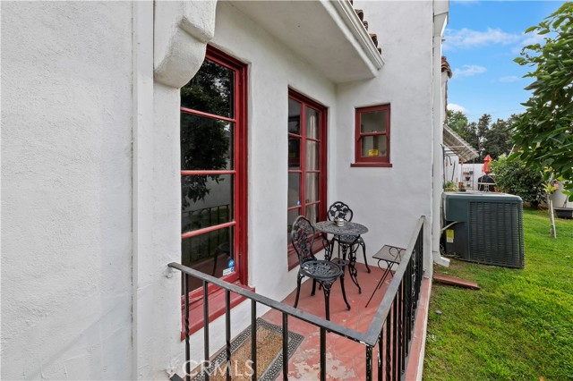 Image 70 of 73 For 4202 University