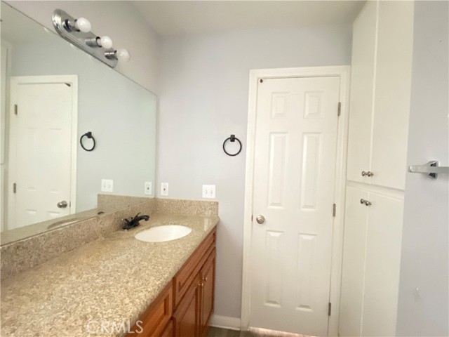 Detail Gallery Image 9 of 12 For 1265 Olive Tree Ln #B,  Hemet,  CA 92543 - 2 Beds | 1 Baths