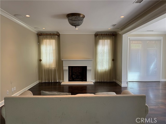 Detail Gallery Image 5 of 42 For 80 Cipresso, Irvine,  CA 92618 - 4 Beds | 3 Baths