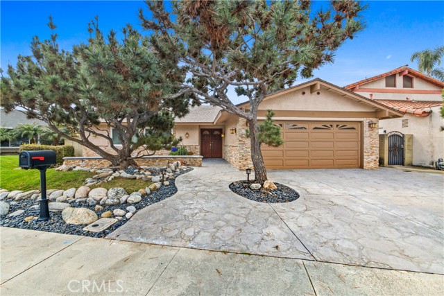 Detail Gallery Image 1 of 1 For 10408 Rainbow Cir, Fountain Valley,  CA 92708 - 4 Beds | 2 Baths