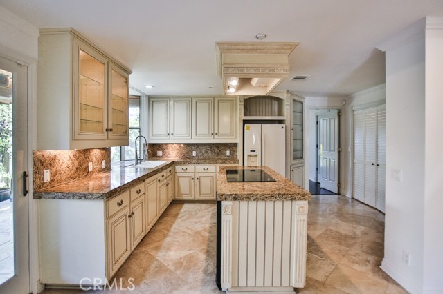 16802 Kamalii Drive, Huntington Beach CA: https://media.crmls.org/medias/5f48ac68-a4d2-41b1-97ec-9942a6dd3d1e.jpg