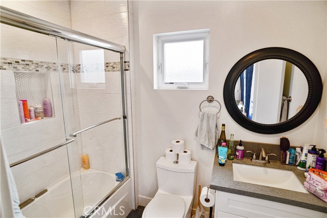 Detail Gallery Image 24 of 29 For 803 N Kingsley Dr, Los Angeles,  CA 90029 - – Beds | – Baths