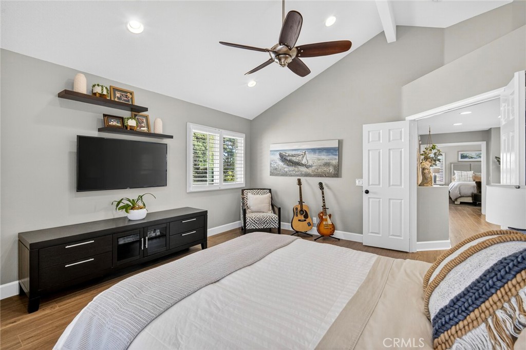 MLS #OC26040336 image #60