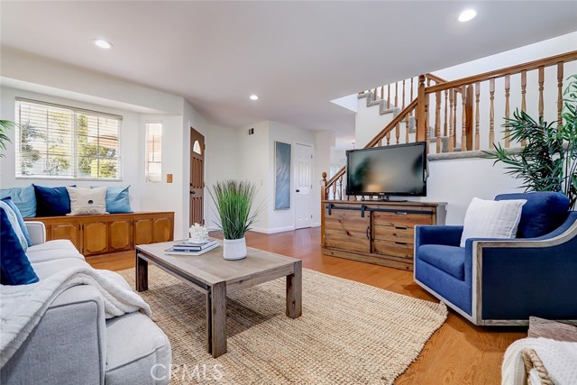 2106 Mackay Lane, Redondo Beach, California 90278, 3 Bedrooms Bedrooms, ,2 BathroomsBathrooms,Residential,Sold,Mackay,SB23016417