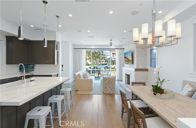 Detail Gallery Image 6 of 42 For 708 Heliotrope, Corona Del Mar,  CA 92625 - 3 Beds | 3 Baths